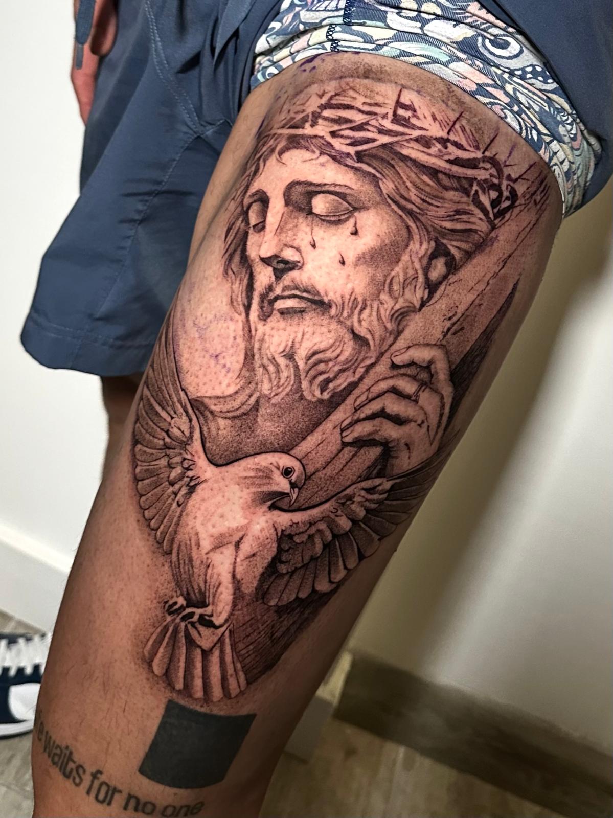Tatuaje realista en blanco y negro en Madrid